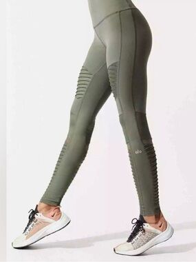 ALO Yoga High-Waisted Moto Legging Dark Olive Green Size M